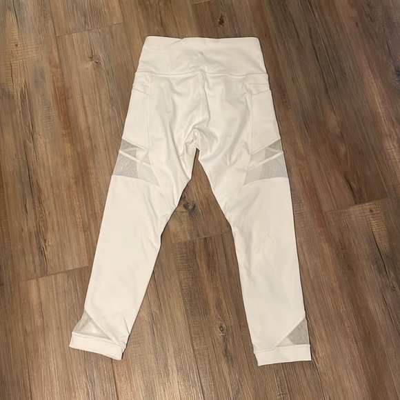 Lululemon Luxtreme 23” *Mesh - Picture 2 of 2